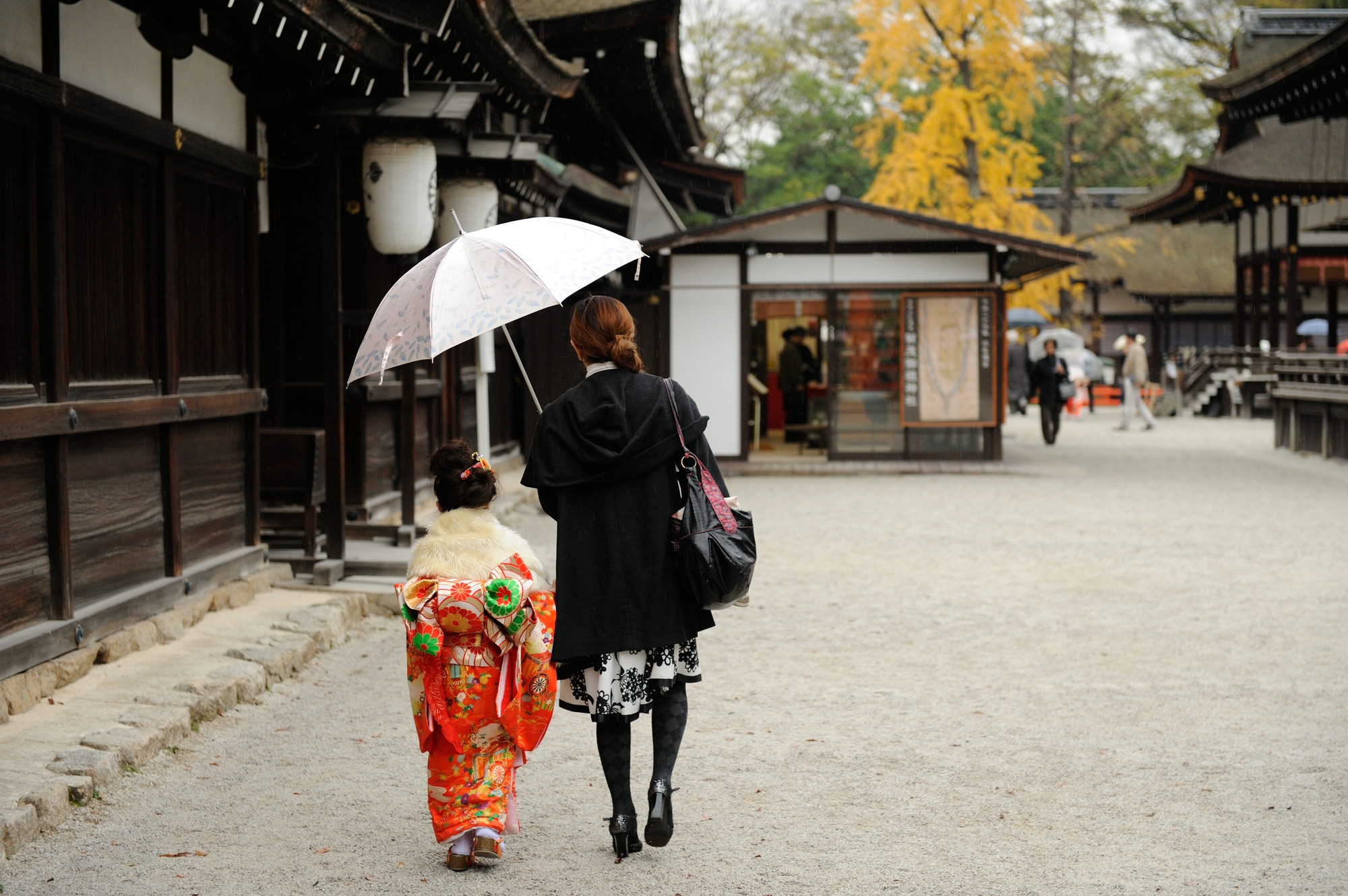 【気になる】七五三の当日が雨の場合はどうする！持ち物や注意点、対策を徹底解説