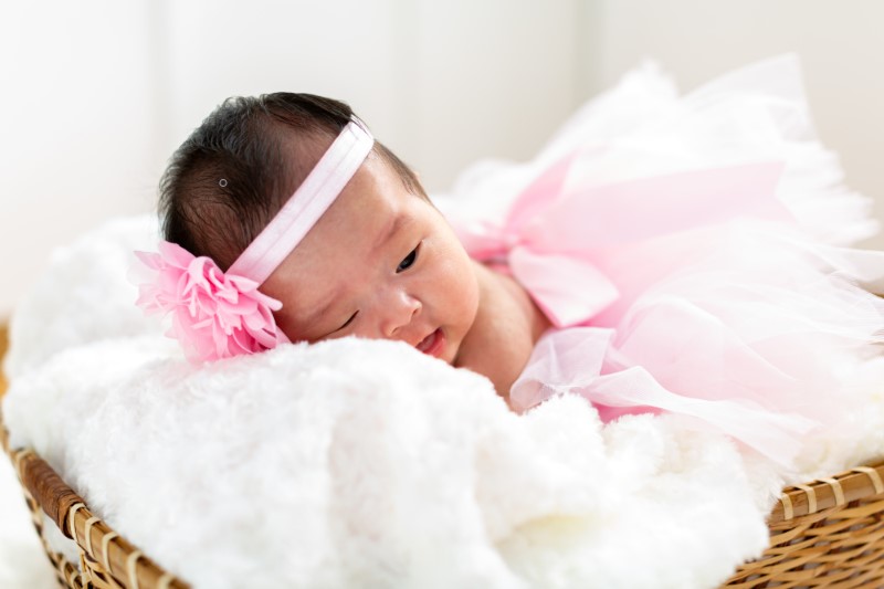 ニューボーンフォトをセルフで撮りたい方必見 撮影方法や道具を紹介 ふぉとるプラス 写真がもっと好きになる総合webメディア