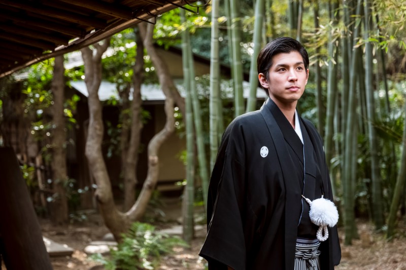 成人式の前撮りを男子がするのは変 記念写真として撮影しよう ふぉとるプラス 写真がもっと好きになる総合webメディア 成人式の前撮りを男子がするのは変 記念写真として撮影しよう ふぉとるプラス 写真がもっと好きになる総合webメディア