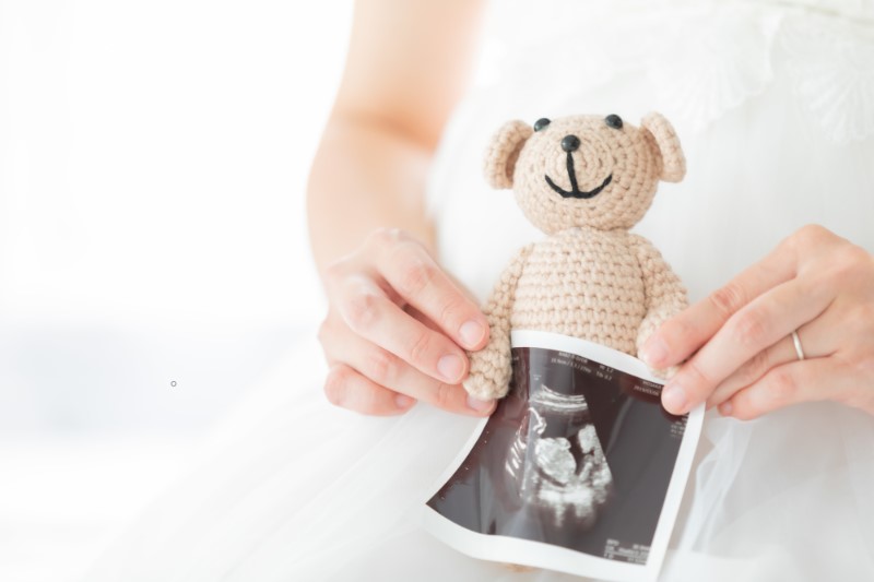 マタニティフォトをセルフで撮影する方法とは おしゃれアイデアも紹介 ふぉとるプラス 写真がもっと好きになる総合webメディア