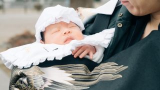 お宮参りに普段着で行ってもいいの マナーやルールを徹底解説 ふぉとるプラス 写真がもっと好きになる総合webメディア お宮参りに普段着で行ってもいいの マナーやルールを徹底解説 ふぉとるプラス 写真がもっと好きになる総合webメディア