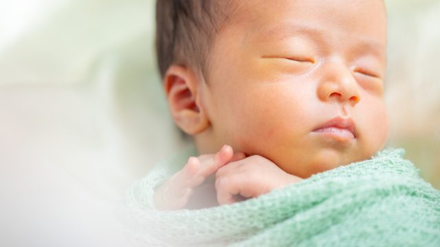 ニューボーンフォトに使うアイテムのレンタルはできる おすすめショップ紹介 ふぉとるプラス 写真がもっと好きになる総合webメディア