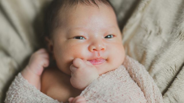 ニューボーンフォトが怖い なぜニューボーンフォトを撮影するのか ふぉとるプラス 写真がもっと好きになる総合webメディア