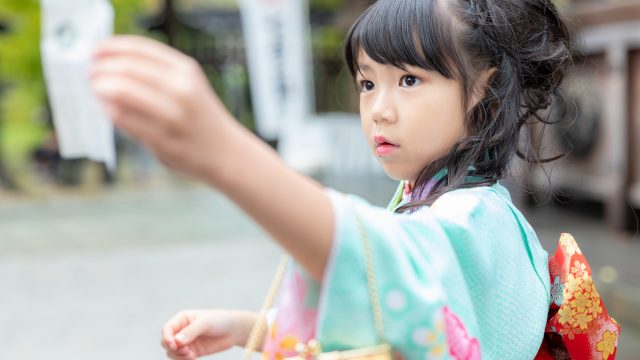 女の子の七五三におすすめの髪型を紹介 3歳と7歳で人気の髪が異なる ふぉとるプラス 写真がもっと好きになる総合webメディア