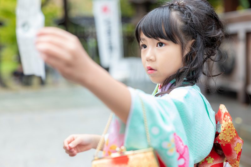 女の子の七五三におすすめの髪型を紹介！3歳と7歳で人気の髪が異なる