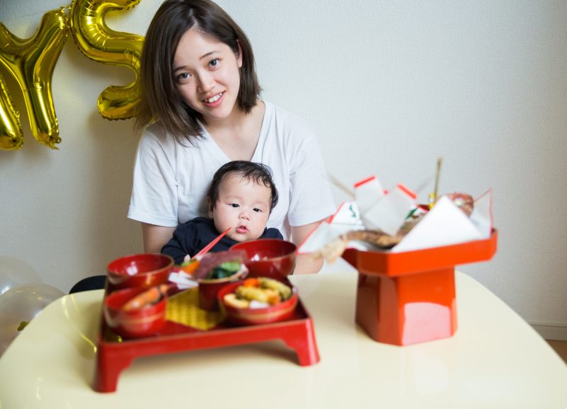 お食い初め/100日祝い/女性/母親/子供