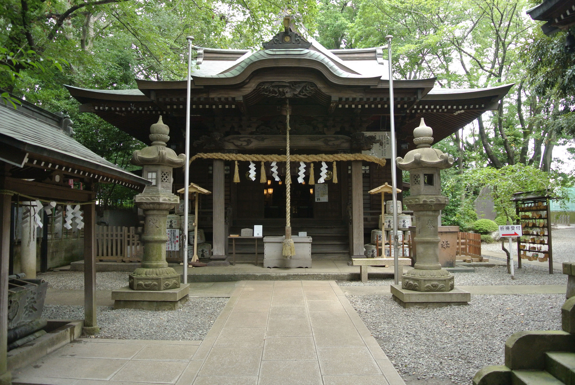 座間神社